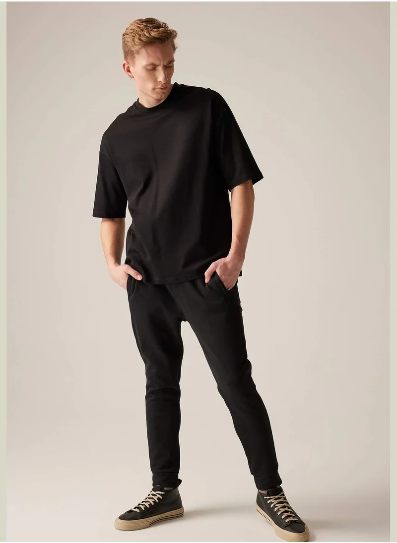 ديفاكتو Man Slim Fit Knitted Trousers