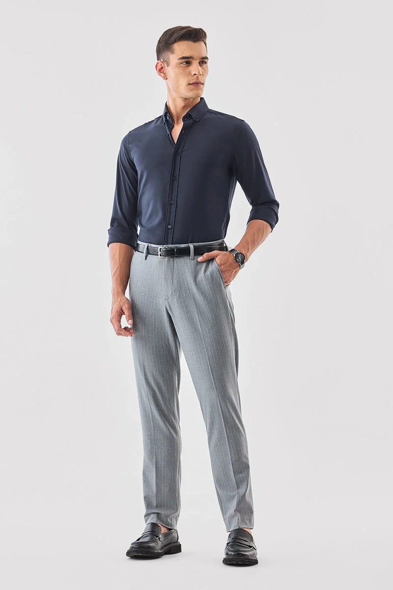 SNITCH بنطلون مخطط بقصة ضيقة مطاطية