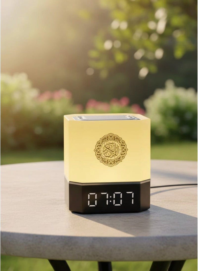 سكوير مكبر صوت صغير بتقنية البلوتوث الذكي ثلاثي الأبعاد مع مصباح LED، يحتوي على 7 ألوان للإضاءة، تحكم عن بعد، ذاكرة مدمجة لتخزين القرآن الكريم والأدعية، استماع للقرآن بصوت مشاهير القراء، بطارية قوية وسريعة الشحن - Image 5
