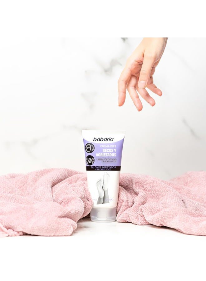 Babaria Dry Feet Cream - Absorbs Quickly to Instantly Soothe and Smooth - Deepest Hydrating Effect - Infused with Aloe Vera, Sweet Almond, and Shea Butter - Suitable for All Skin Types - 5.1 oz - Image 4