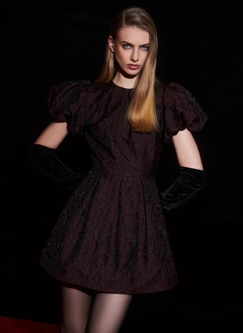 Voluminous jacquard mini dress with puff sleeves
