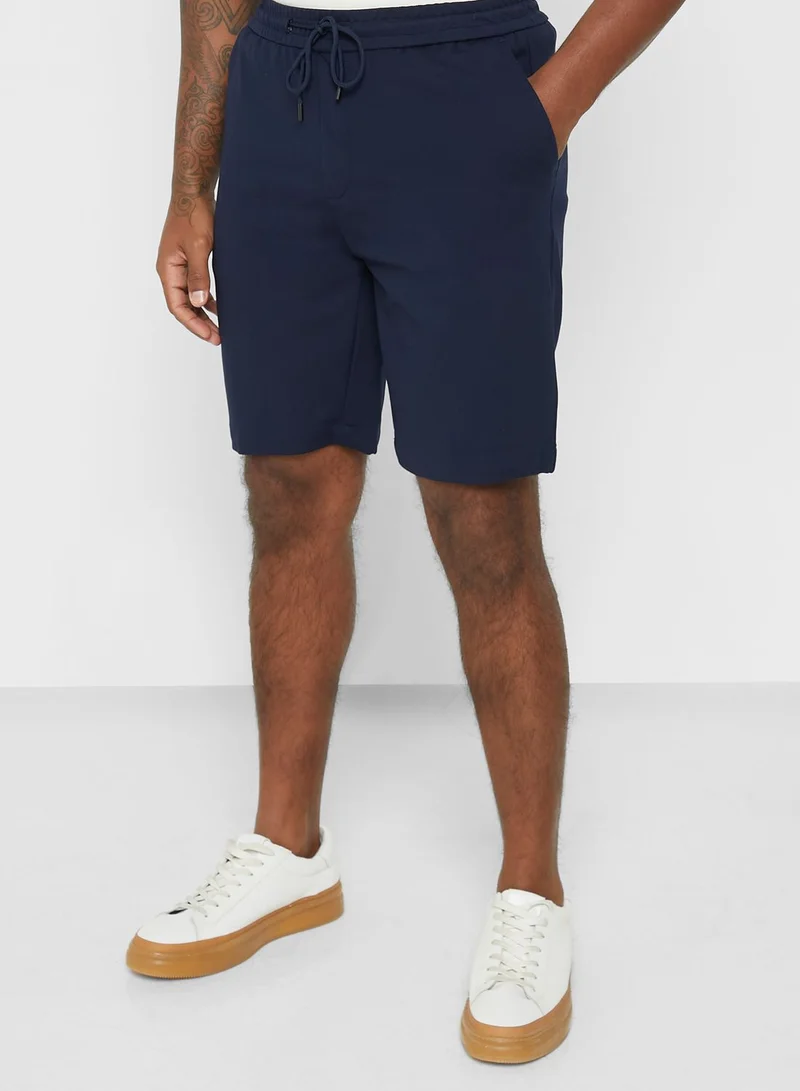 Robert Wood Smart Short