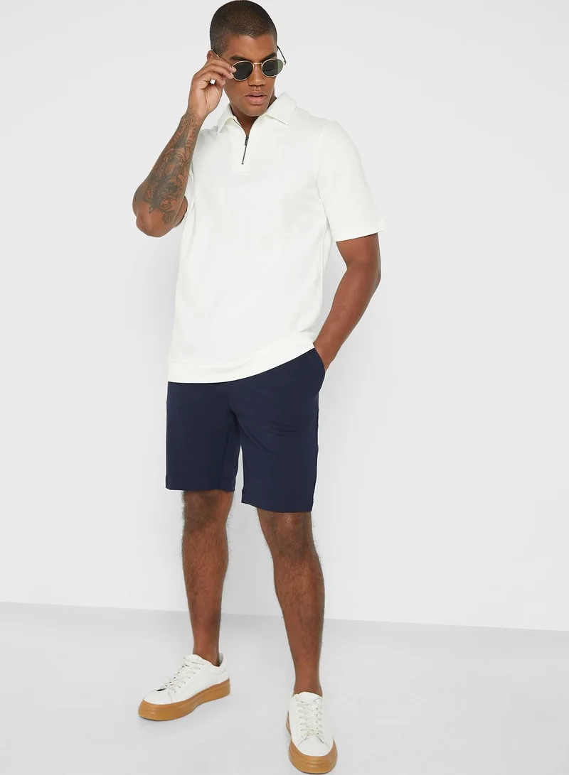 Robert Wood Smart Short