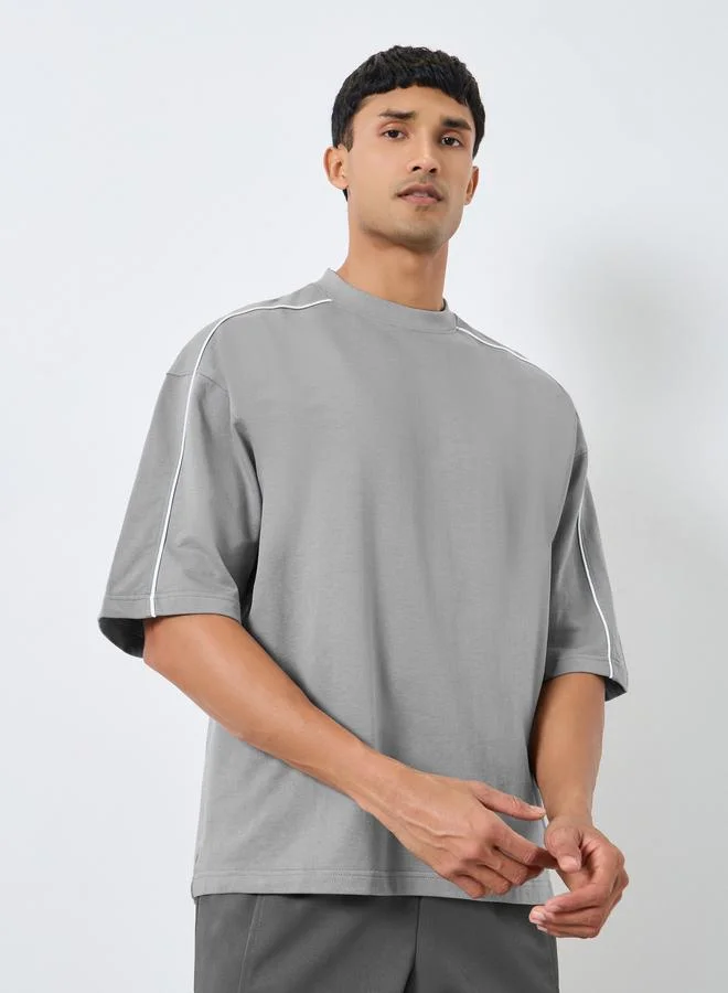 Styli Men Grey Boxy Fit Contrast Piping T-Shirt