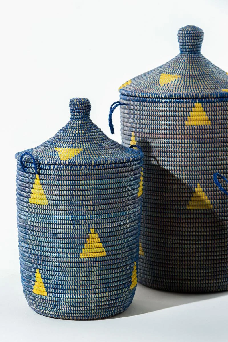 هومكود سلة مايشا المثلثية باللونين الأزرق والأصفر