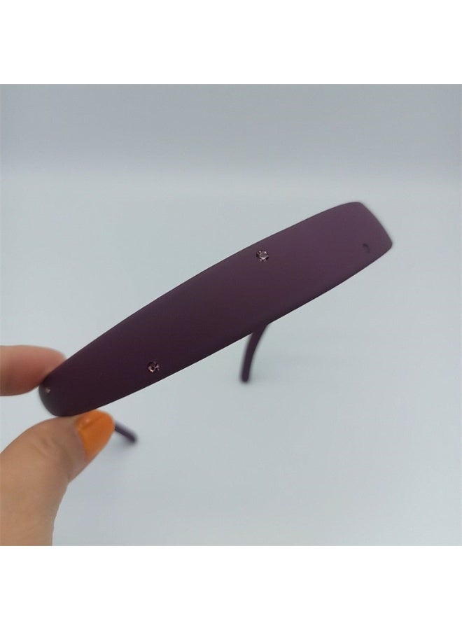 Nariele Simple And Trendy Anti Slip Headband - Image 1