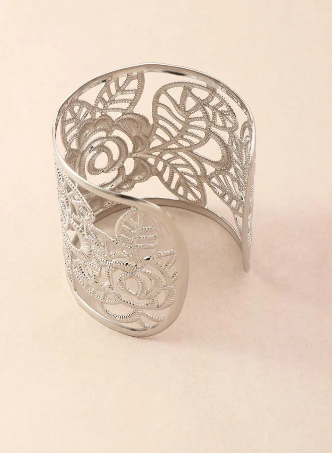 تايك تو Silver Tone Filigree Floral Cuff Bracelet