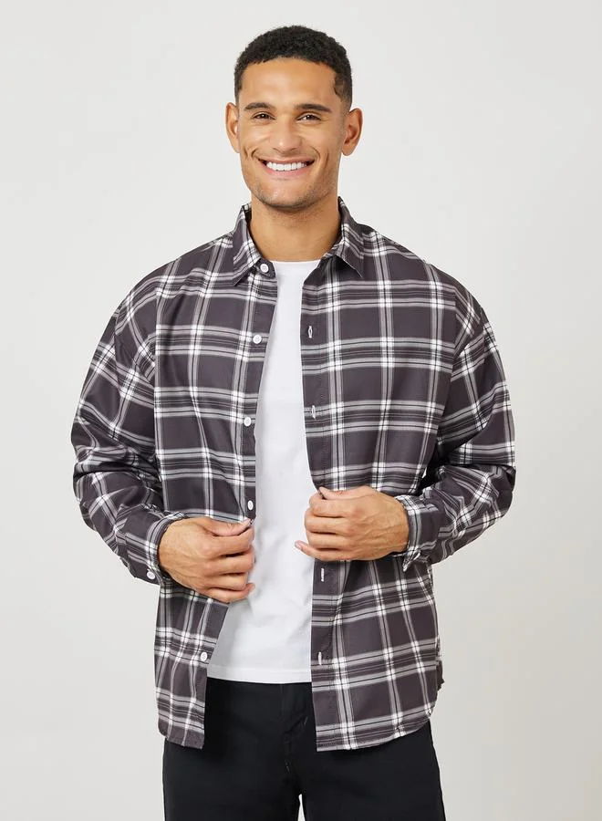ستايلي Plaid Check Oversized Shirt with Button Placket