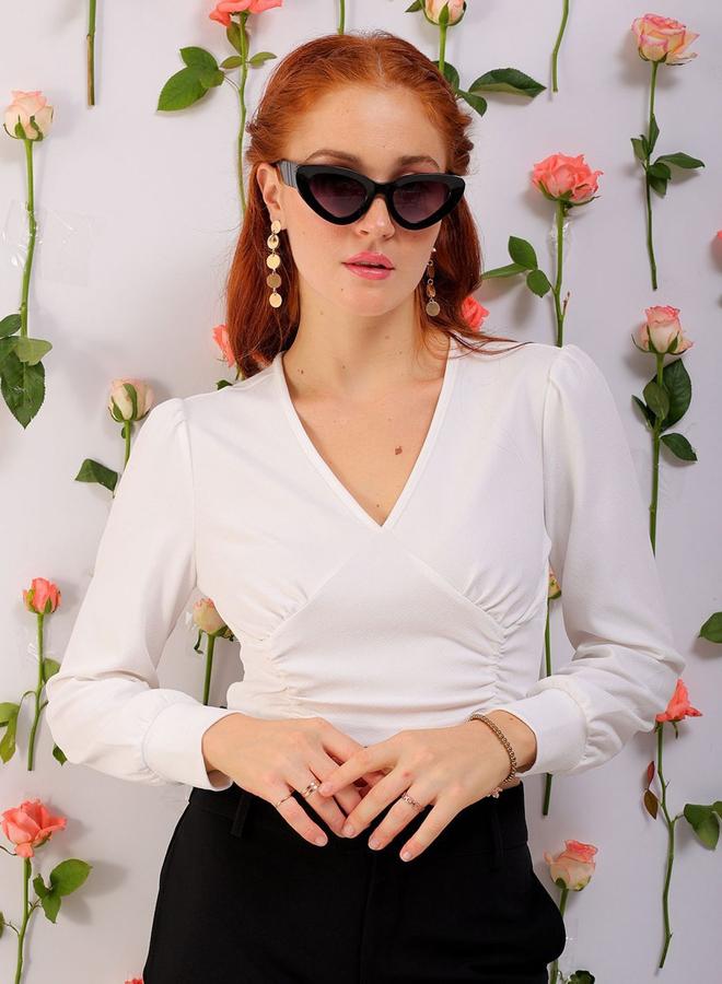 Freehand Women White Fitted Crop Top with V Neck - Image 1