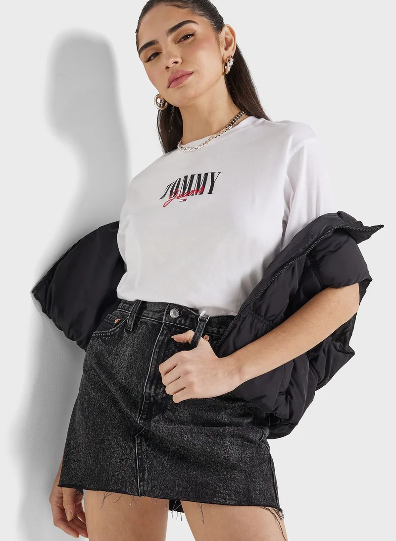 TOMMY JEANS Crew Neck Logo T-Shirt