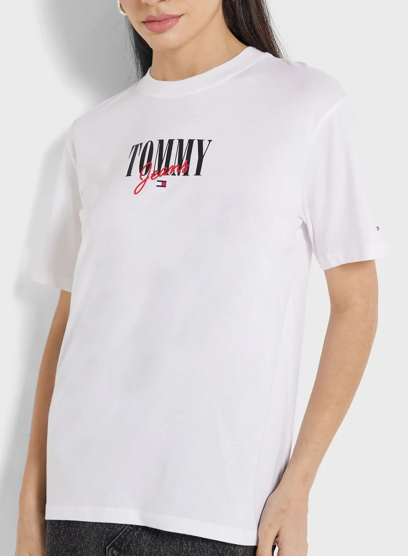 TOMMY JEANS Crew Neck Logo T-Shirt