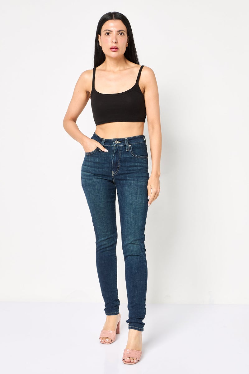 Levi's جينز ضيق للنساء، مغسول وقابل للتمدد، أزرق داكن - Image 2