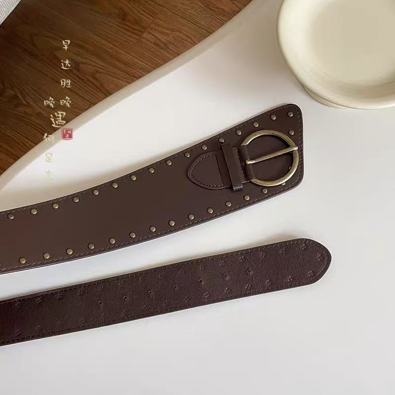Women's PU Leather Rivet Wide Belt - Image 4