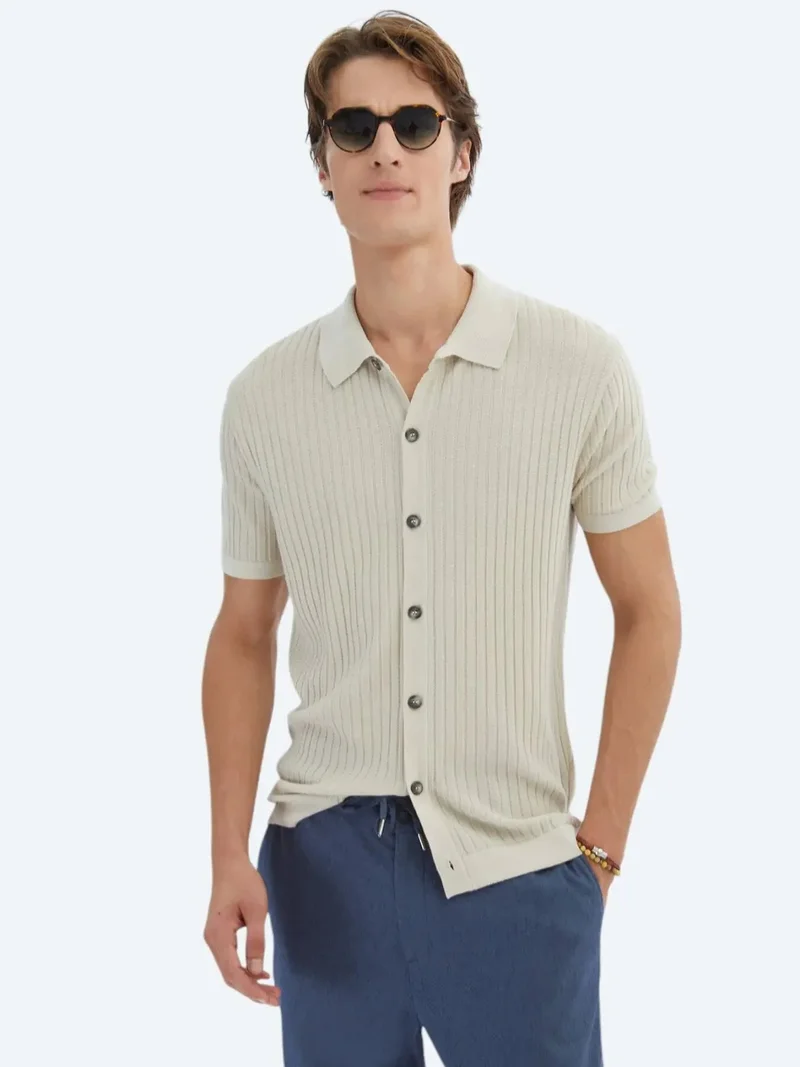 كيب ملابس تريكو بيج فاتح