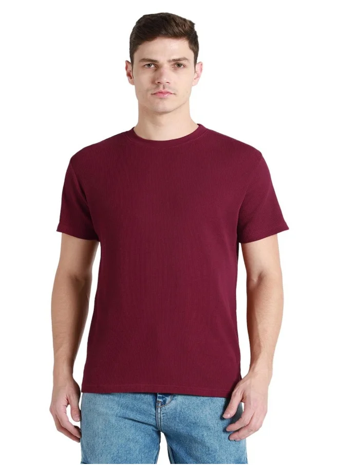 دينيس لينغو Maroon Crew Neck T-Shirt for Men - Relaxed Fit