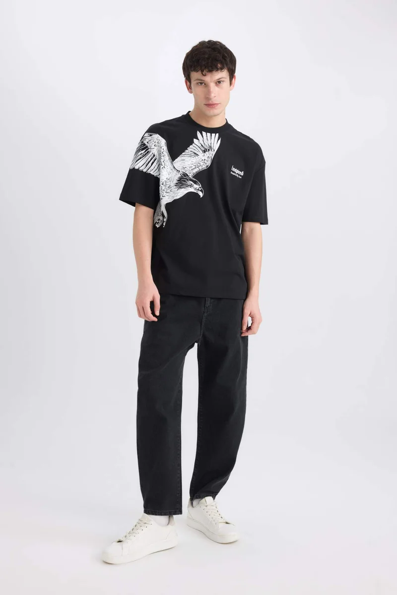 ديفاكتو Oversize Crew Neck Printed Short Sleeve T-Shirt