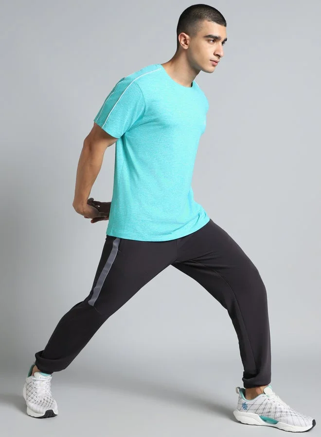 كالت تيشيرت كومفور تيك للرجال للأنشطة اليومية