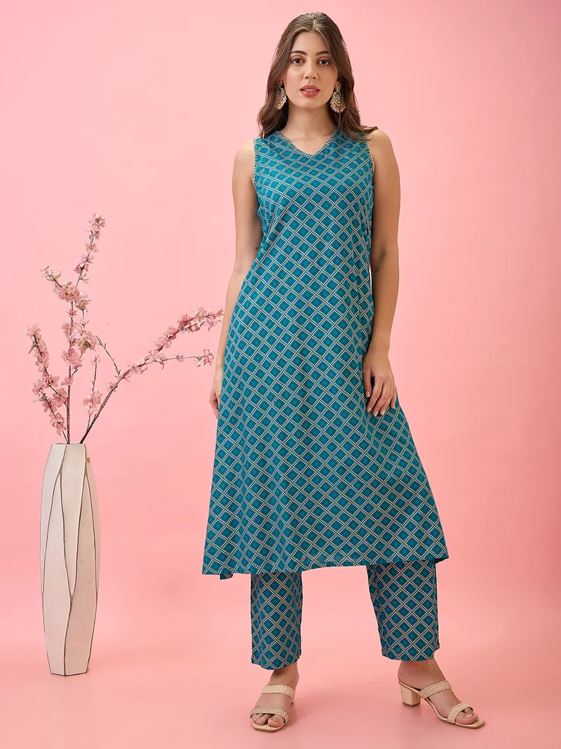 globus Women Thread Work Detail V-Neck A-Line Workwear Kurta & Pants Set