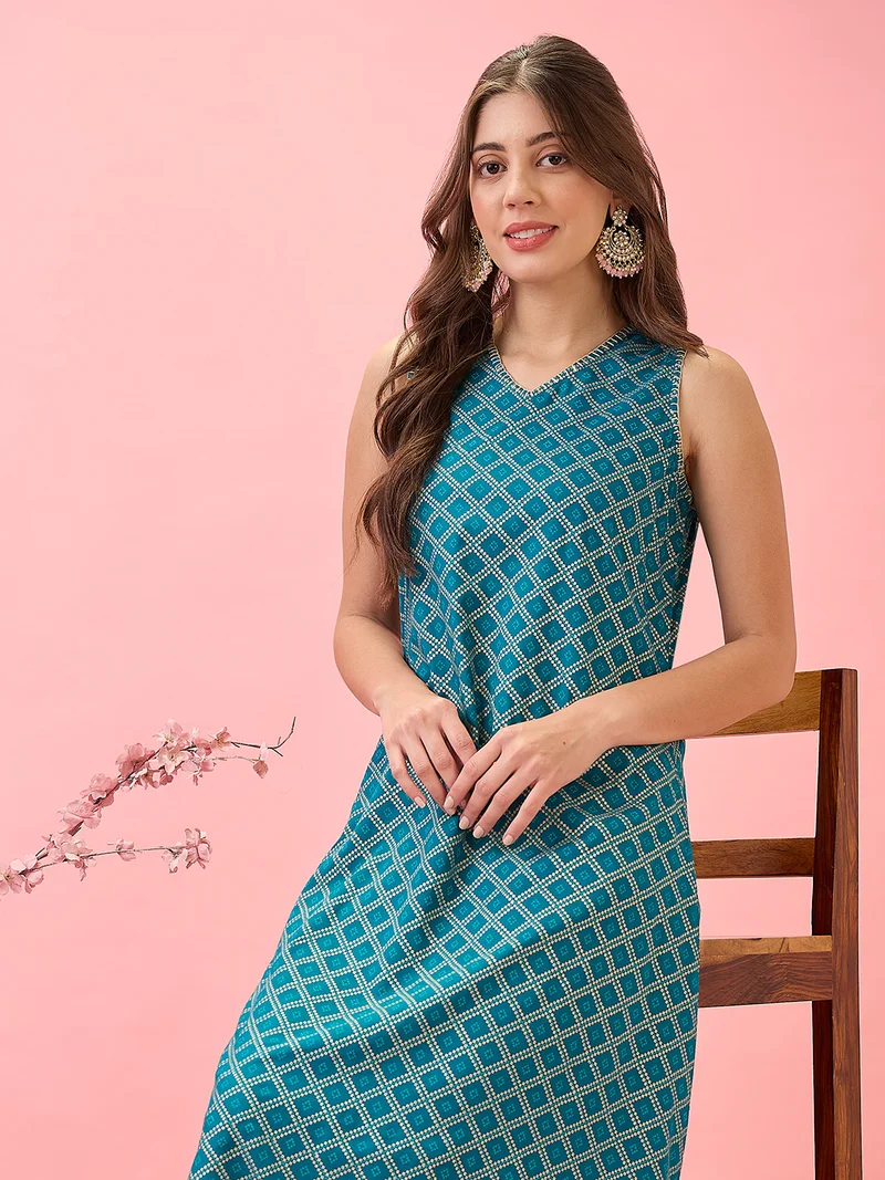 globus Women Thread Work Detail V-Neck A-Line Workwear Kurta & Pants Set