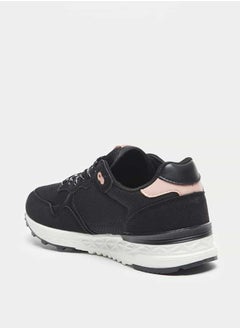 Lee Cooper أحذية رياضية منخفضة الكاحل للنساء بطبعة شعار مع إغلاق لرباط الحذاء  - Image 2