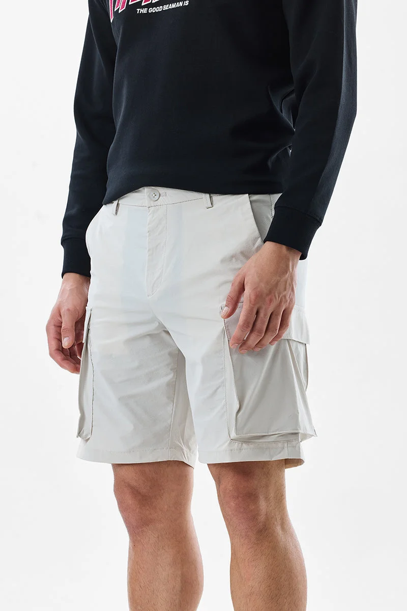 سنيتش Cream Solid Regular Fit Shorts