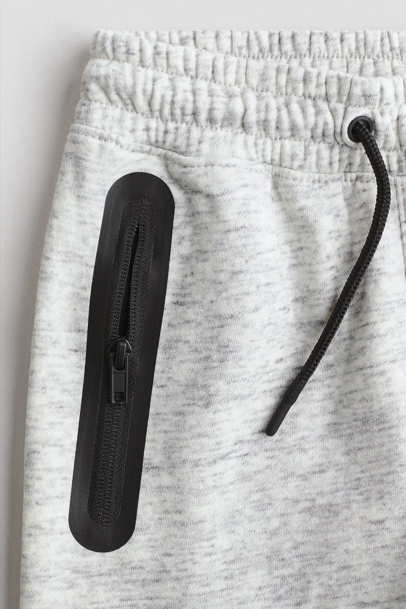 اتش اند ام بنطلون رياضي من نسيج سيوت-شيرت