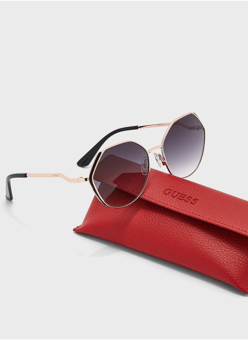 GUESS Oversized Sunglasses  - Image 4