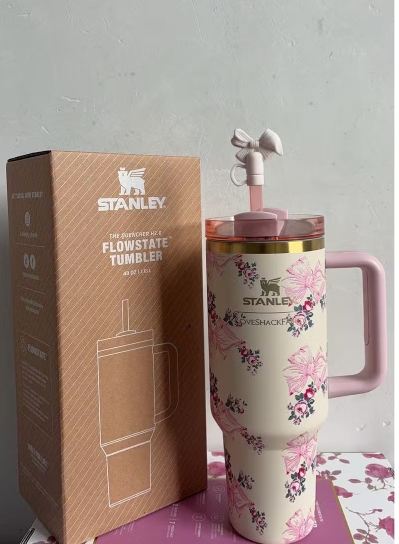 ستانلي × لوف شاك فانسي كوينشر العطلية | ٤٠ أونصة - لون روز بو باينك - Image 2