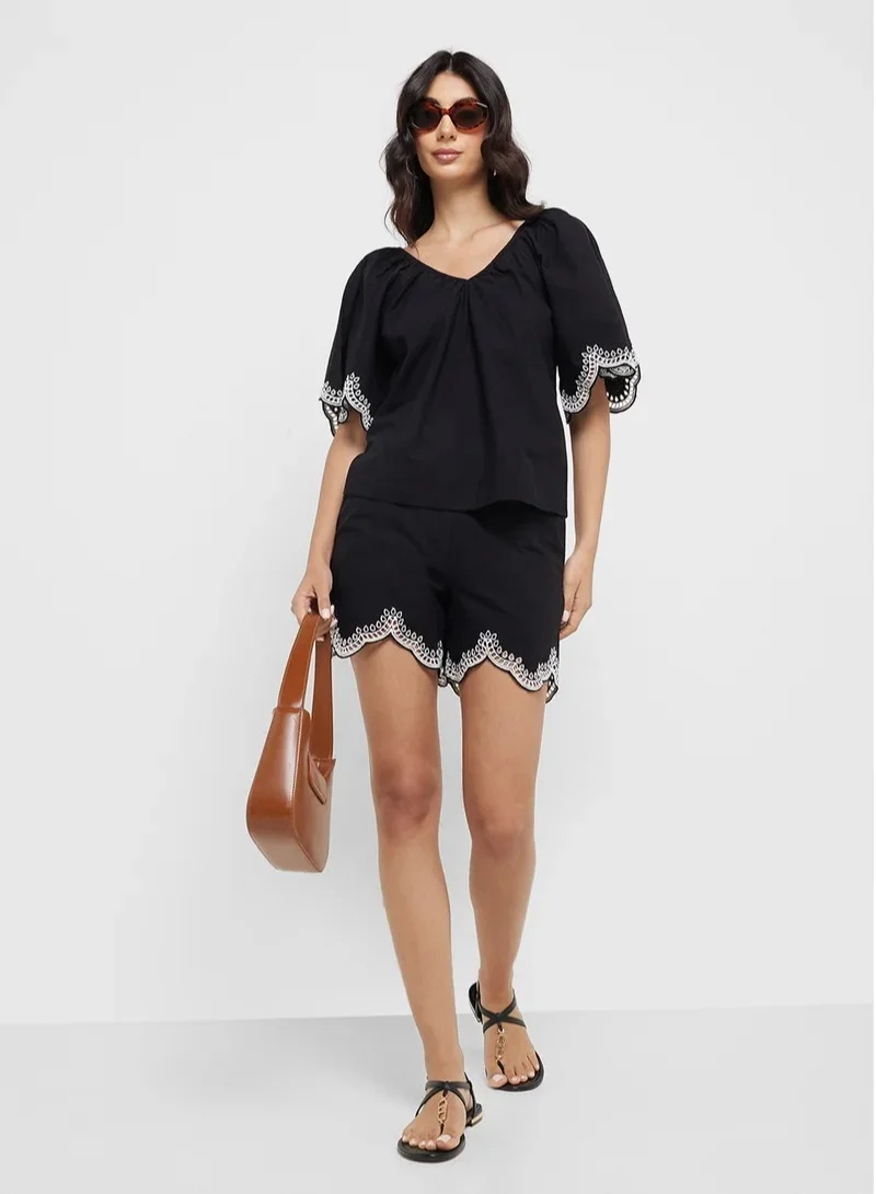 VERO MODA V-Neck Drawstring Detailed Top