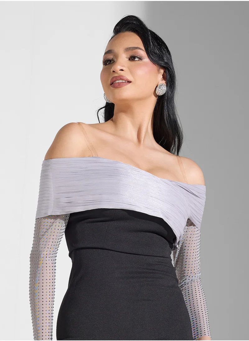 Namshi x Off Shoulder Dess With Shimmer Sleeve