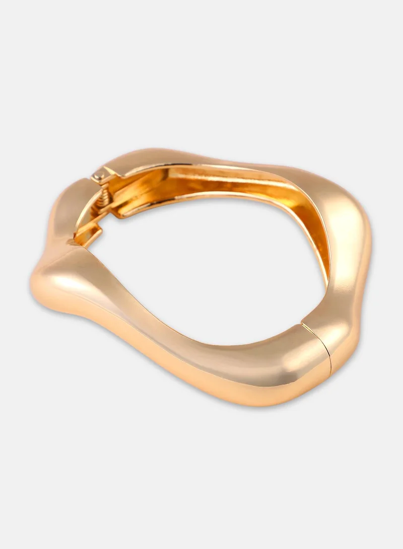 SOHI  Wavy Sculptural Bangle for Women | Best Price UAE