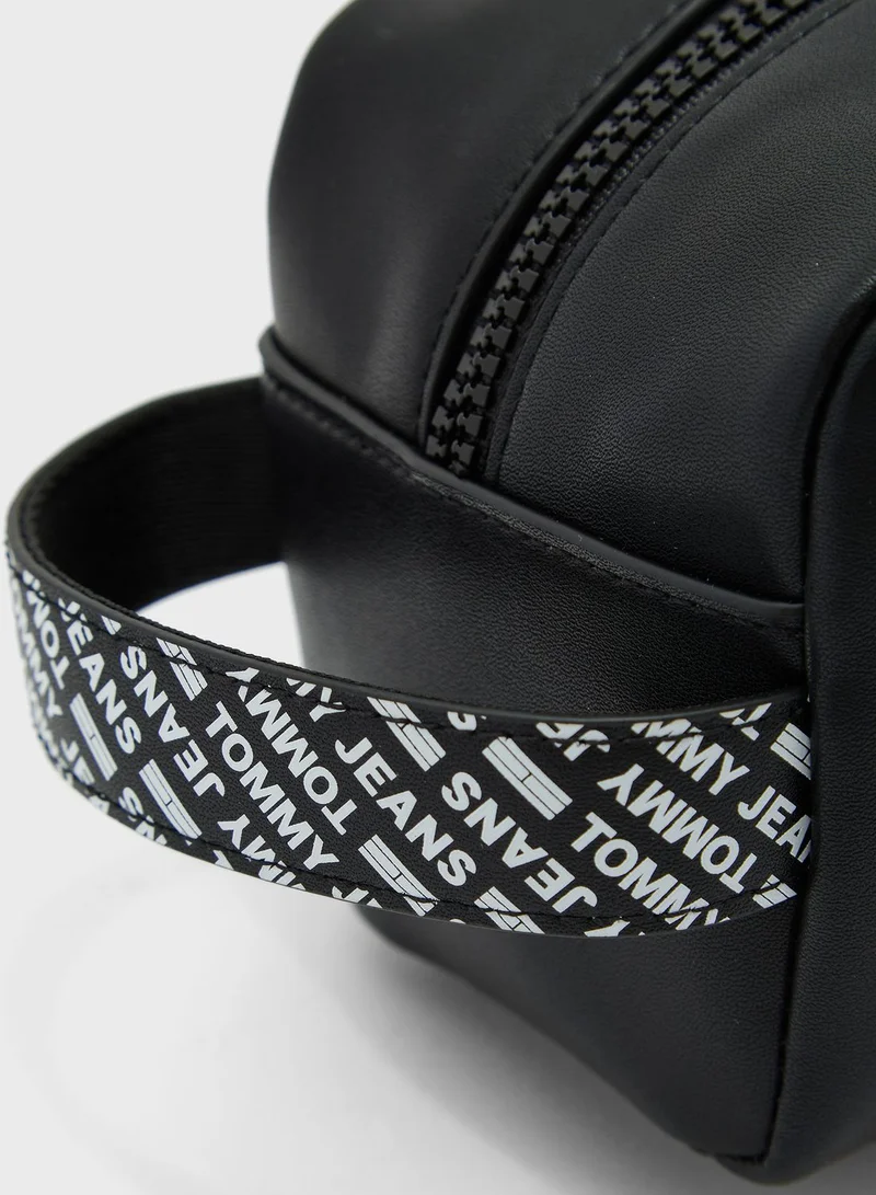 TOMMY JEANS Essential Leather Washbag