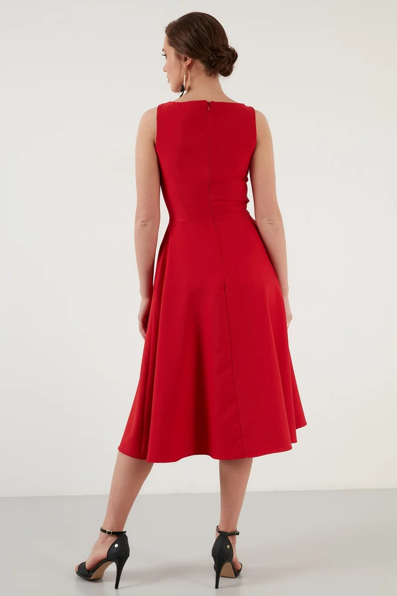ليلا Sleeveless Flare Dress