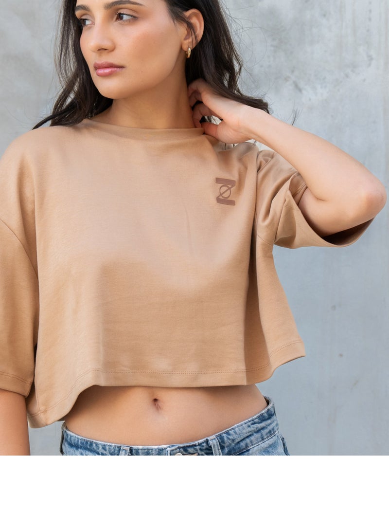 زتويق ZTOIQ Premium Tapestry Applique Oversized Crop Top for Women – Unique Streetwear with Handcrafted Design  - Image 2