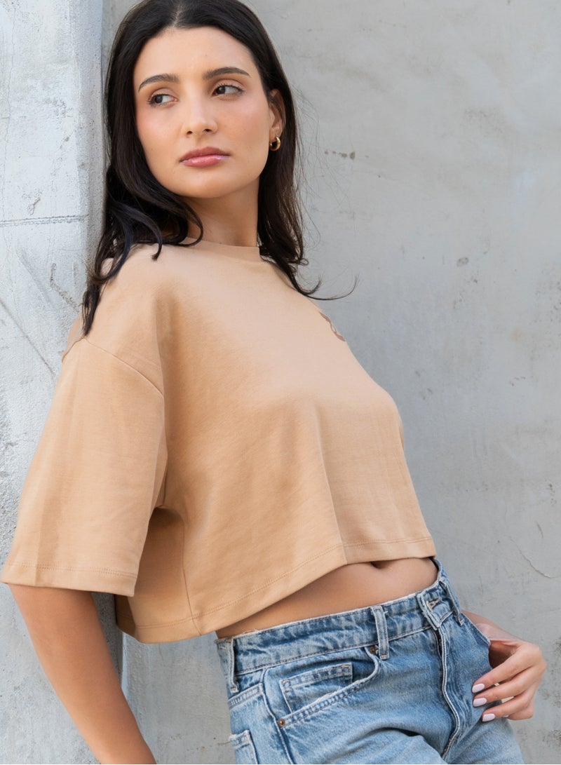 زتويق ZTOIQ Premium Tapestry Applique Oversized Crop Top for Women – Unique Streetwear with Handcrafted Design  - Image 3