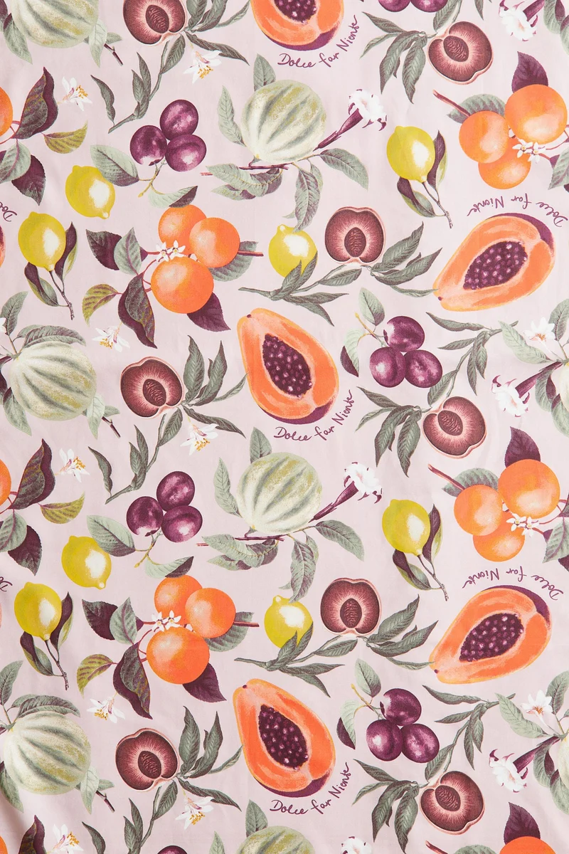 H&M Water-repellent tablecloth