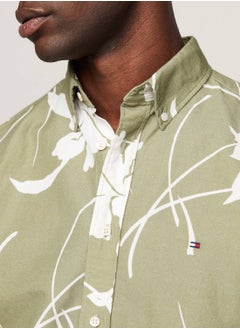TOMMY HILFIGER Men's Tropical Print Short Sleeve Poplin Shirt -  Pure cotton poplin, Green/ White  - Image 3