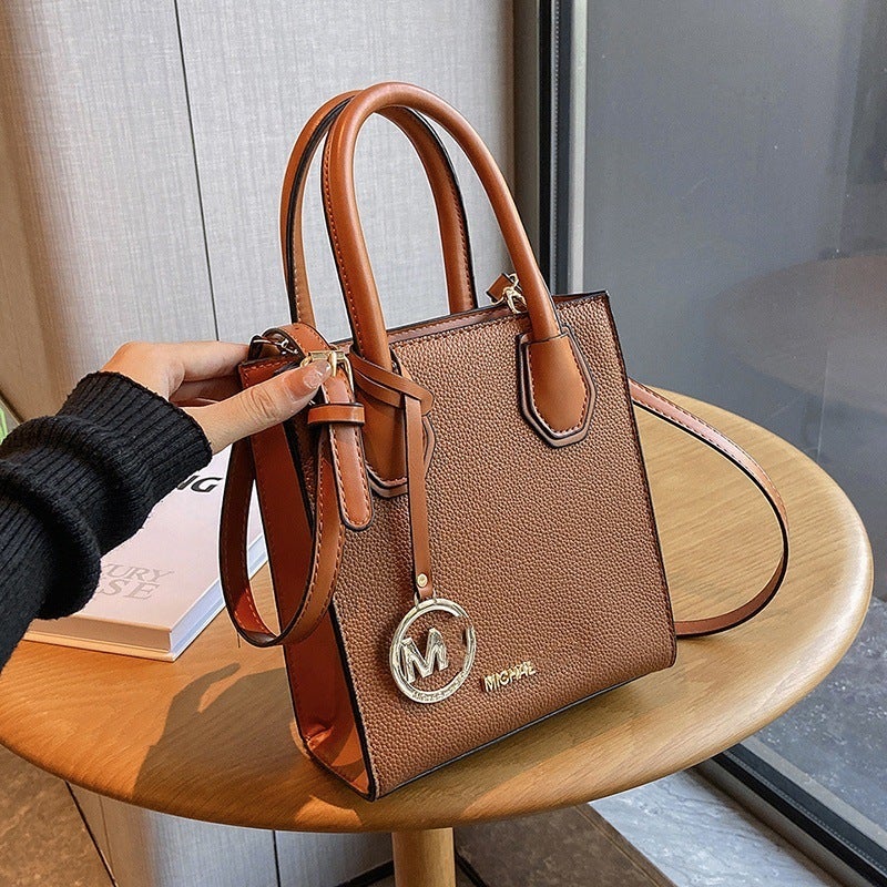Crossbody Small Bag Fashion Versatile Retro One-Shoulder Accessible Luxury Small Square Bag Women'S Niche Fashion Women'S Bag - Image 3