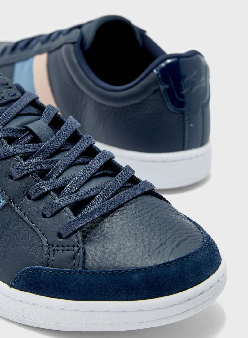 LACOSTE Carnaby Ace Low-Top Sneaker