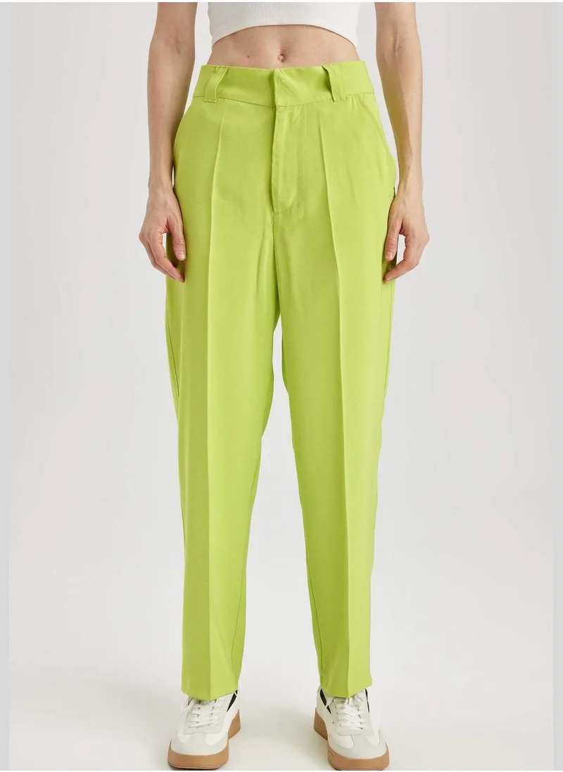ديفاكتو Woman Straight Fit Woven Trousers