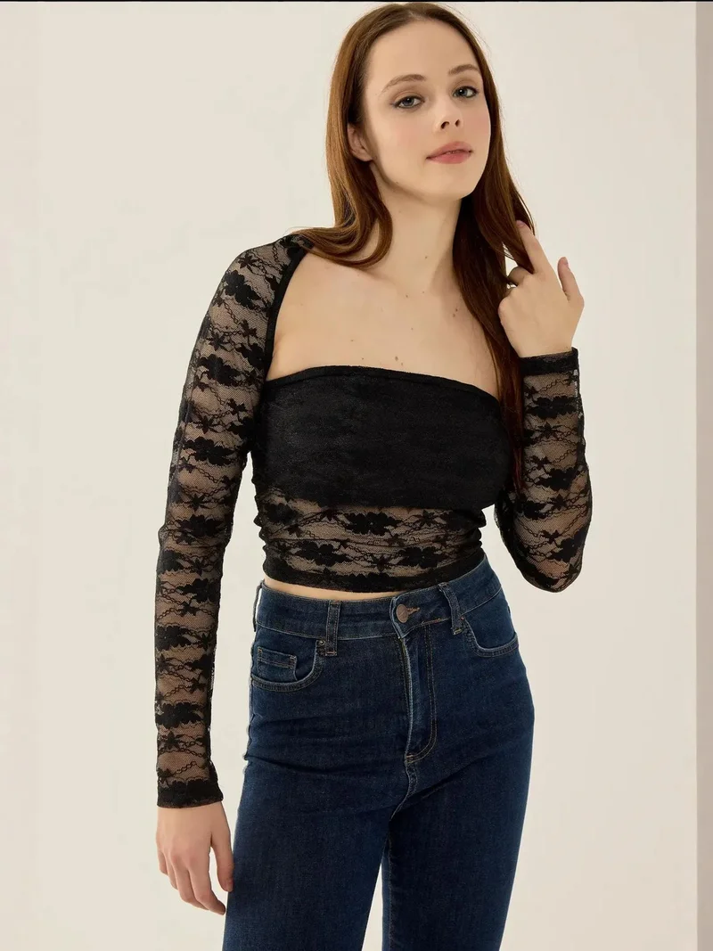 زوبعة بلوزة دانتيل بأكمام طويلة بقصة ضيقة