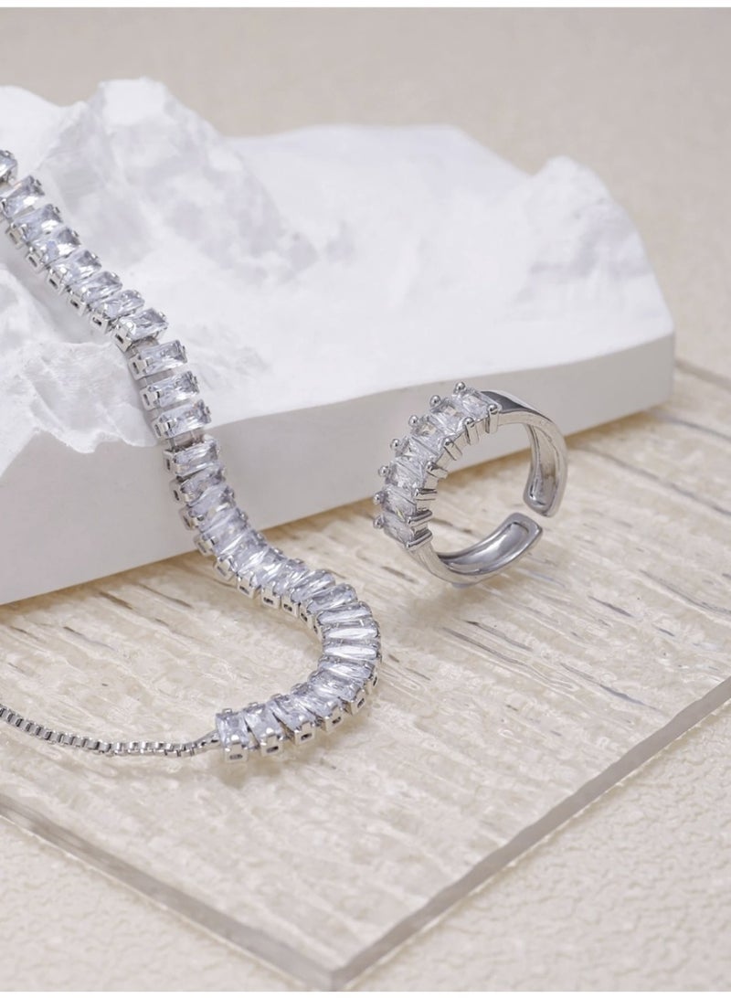 طقم إكسسورات أنيق مكون من قطعتين (سوار + خاتم) بزخرفة مكعب الزركونيا - Image 2