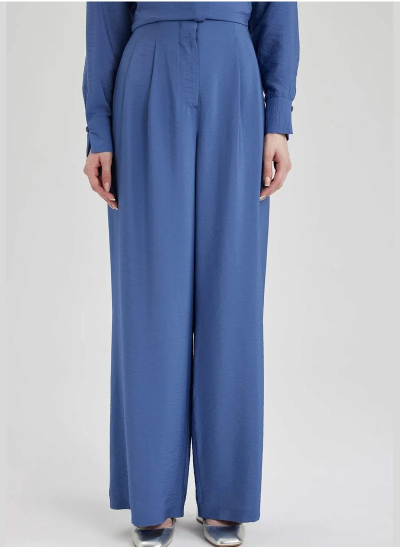 ديفاكتو Woman Wide Leg Woven Trousers