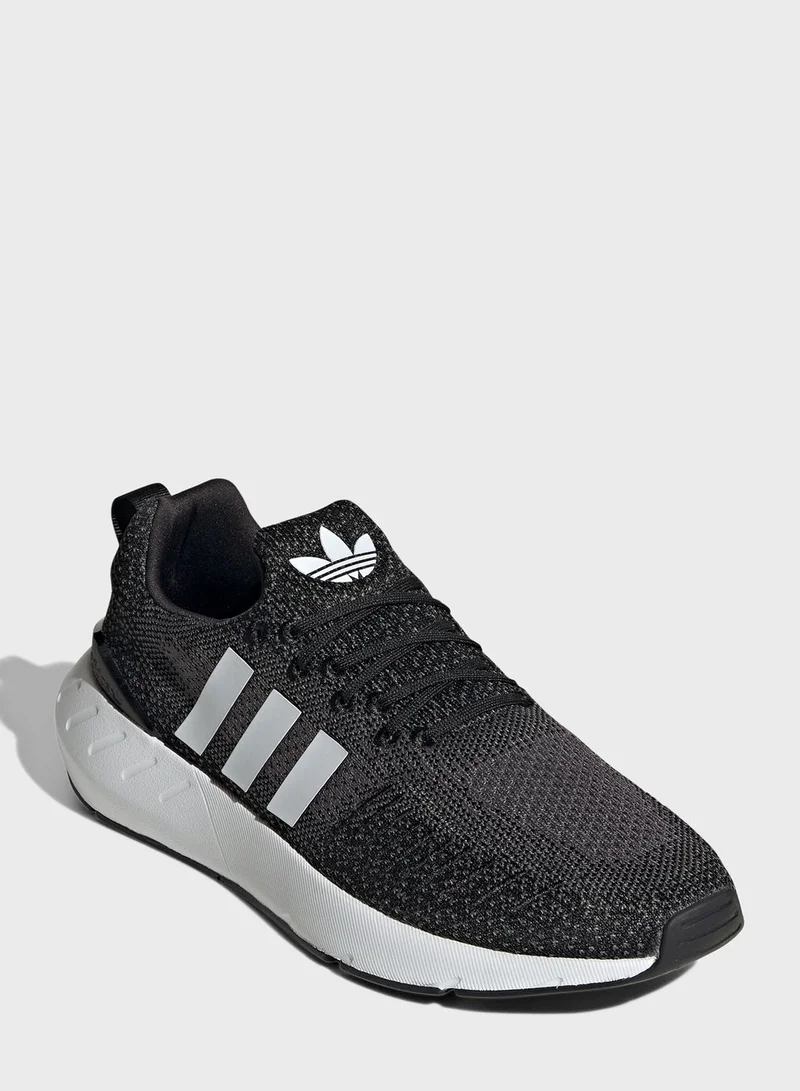 adidas Originals Swift Run 22
