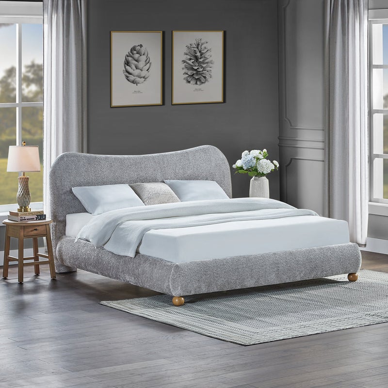 الزخارف للمفروشات سرير روما عصري مبطن – مقاس كينج 180×200 سم، قماش بوكليه ناعم بملمس محبب مع لوح رأس منحني مبطن، تصميم منخفض فاخر لغرفة النوم، طابع معاصر أنيق – لون رمادي - Image 1