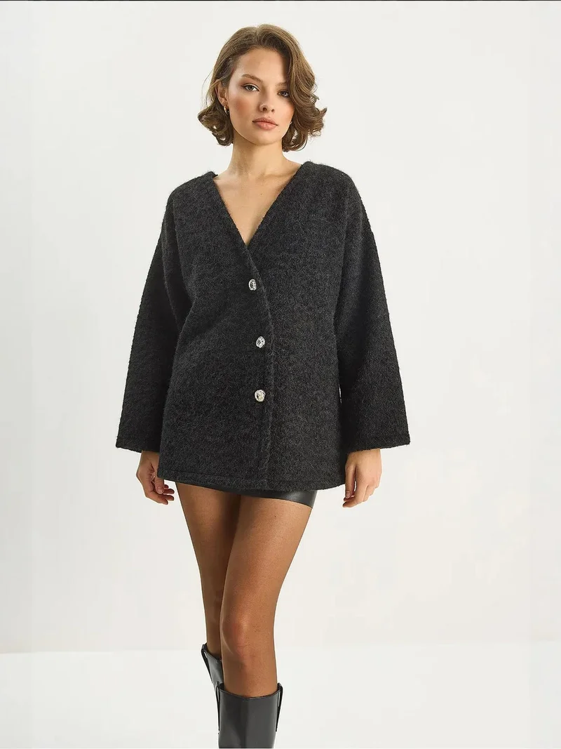 بيانكو لوتشي كارديجان بأزرار وياقة على شكل حرف  بنقشة لوتشي