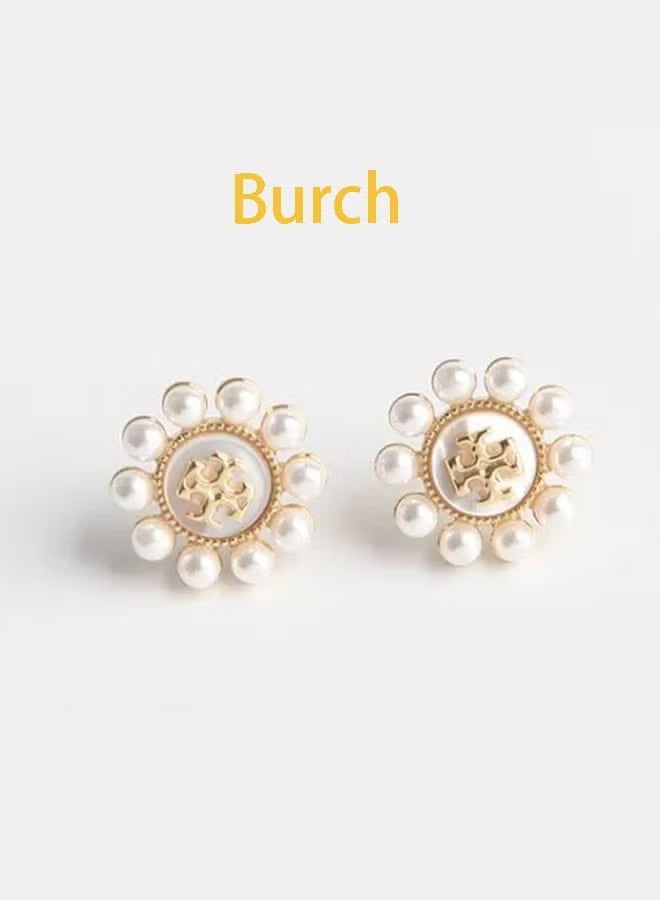 بورش المرأة الدانتيل اللؤلؤ محاطة أقراط مزدوجة T شعار كلاسيكي رائع، صغير وأنيق - Image 2