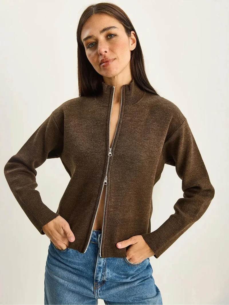 بيانكو لوتشي كارديجان بلوتشي بياقة نصف مرتفعة محبوك مضلع بسحاب