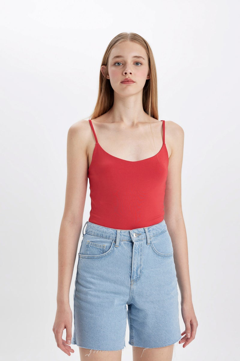 DeFacto Woman Fitted U-Neck Strappy Tank Top  - Image 5