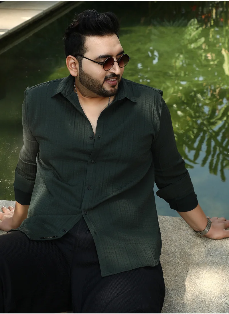 انستافاب بلس Instafab Plus Men's Emerald Green Tartan-Tactile Shirt For Casual Wear | Spread Collar | Long Cuffed Sleeves | Button Closure | Plus Size Shirt Crafted With Comfort Fit For Everyday Wear